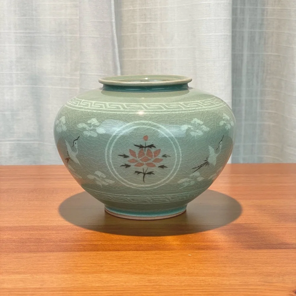 Korean Celadon Vase 4" Tall Bulbous Jar with Red Flowers Crane Decoration Sage - Picture 9 of 16